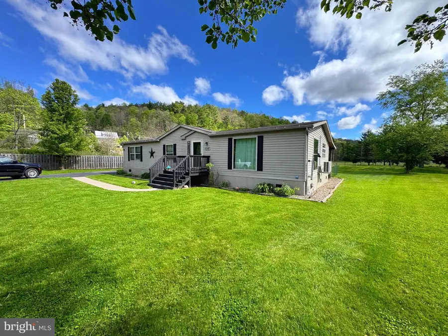 124 Aztec Ct, Julian, PA 16844 - #2
