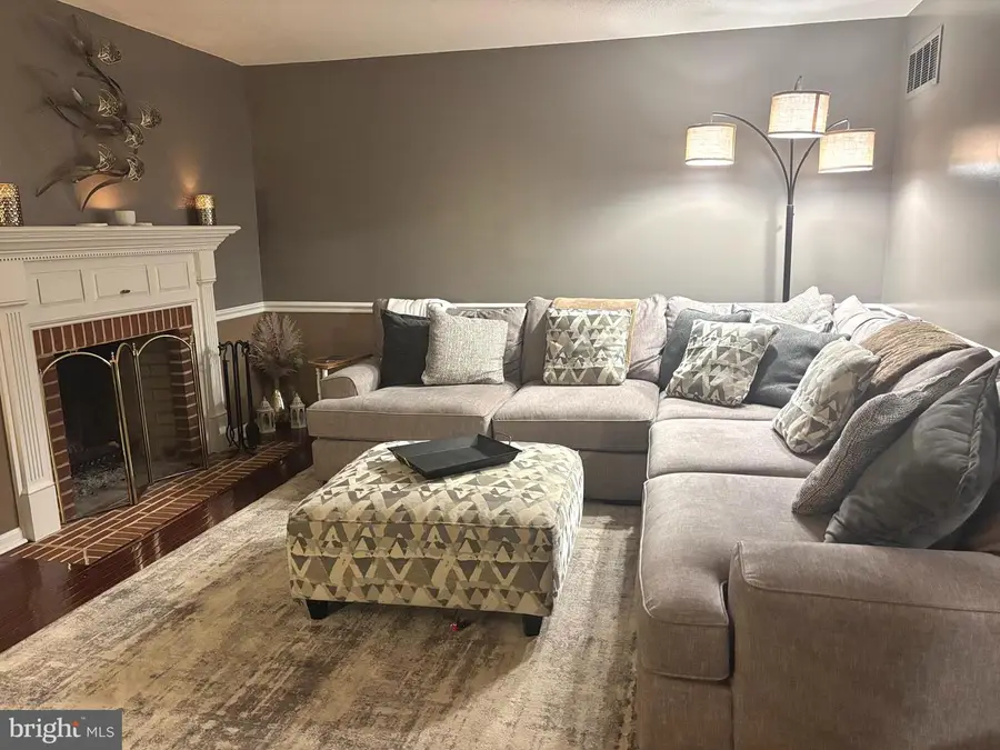 406 E Springwood Pl, Port Matilda, PA 16870 - #3
