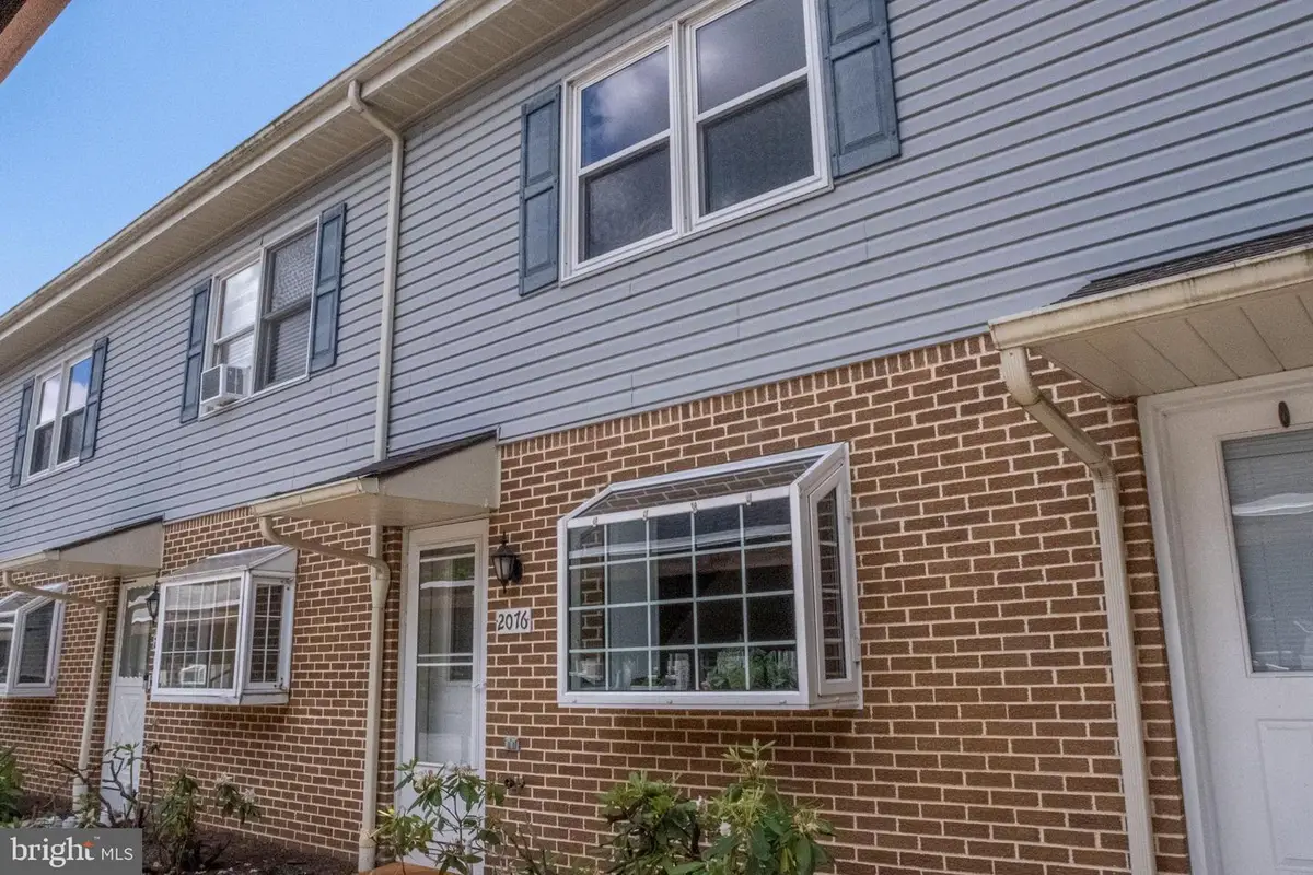 2076 Mary Ellen Ln, State College, PA 16803 - #1