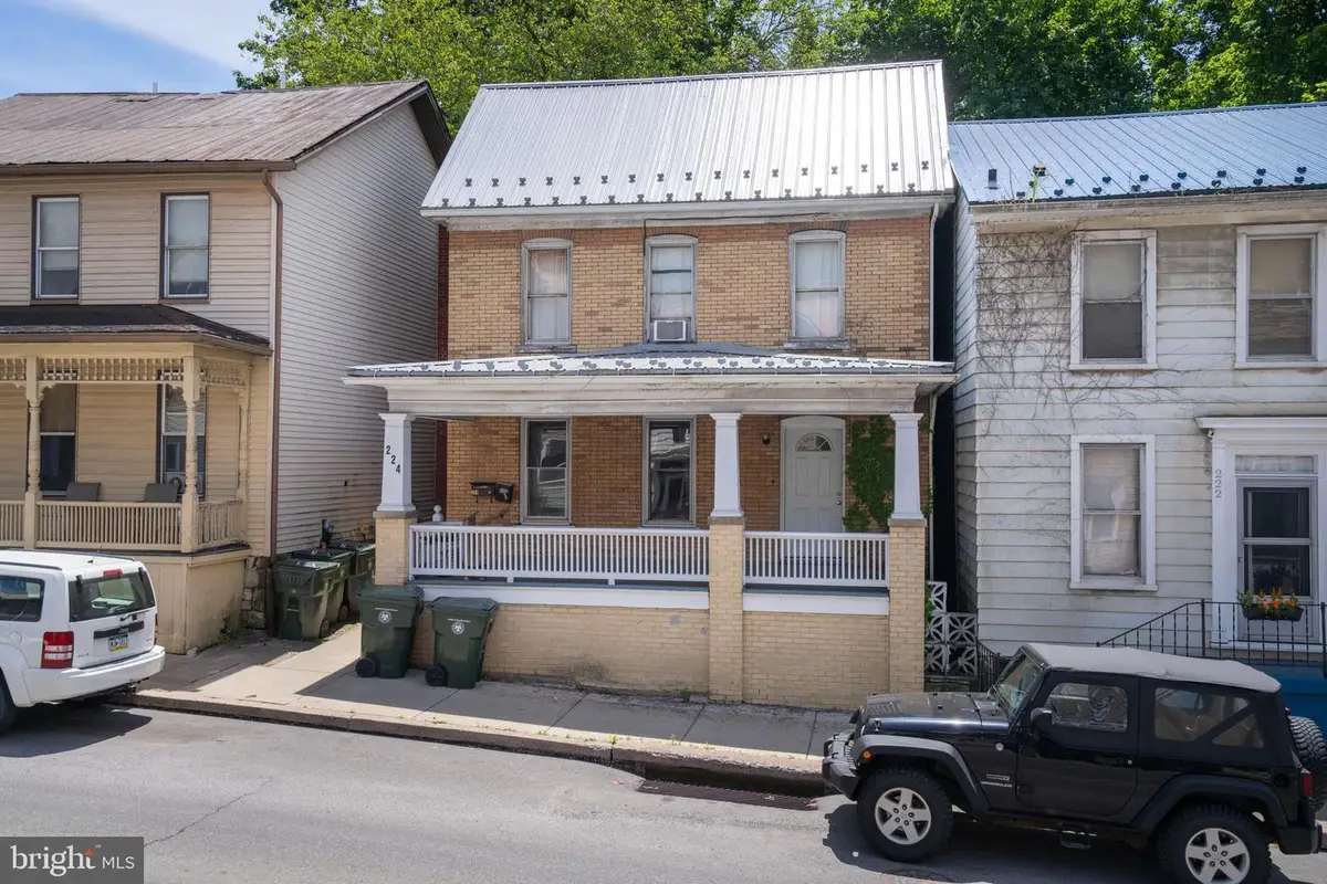 224 E Bishop St, Bellefonte, PA 16823 - #1