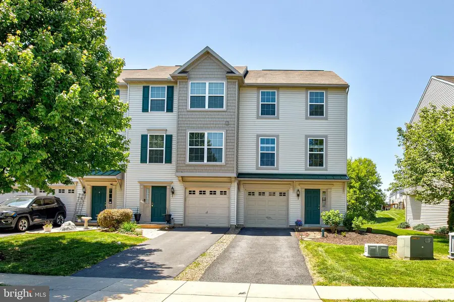 137 Dorchester Ln, Bellefonte, PA 16823 - #2