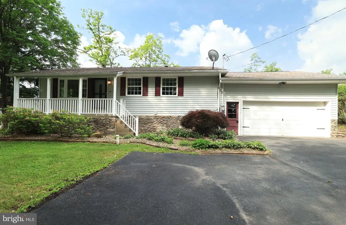 125 Lyonstown Rd, Bellefonte, PA 16823 - #1