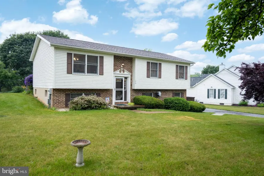 120 Edward Dr, Bellefonte, PA 16823 - #2