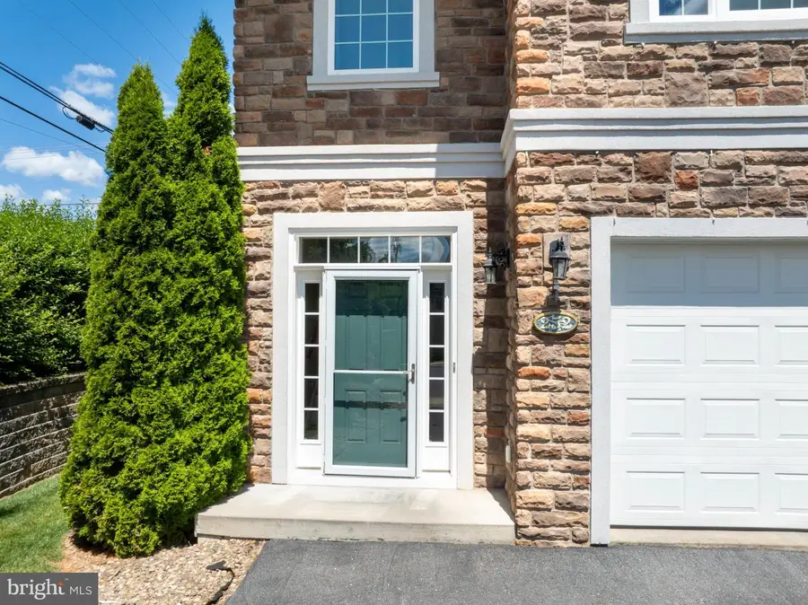 252 Wiltree Ct, State College, PA 16801 - #2