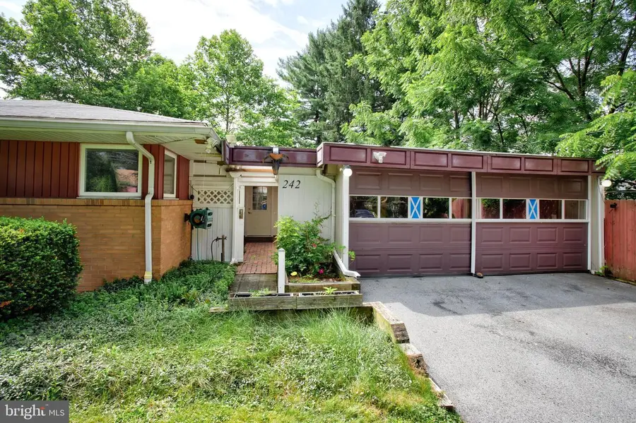 242 W Whitehall Rd, State College, PA 16801 - #3