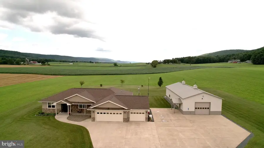 104 Take Off Dr, Spring Mills, PA 16875 - #2
