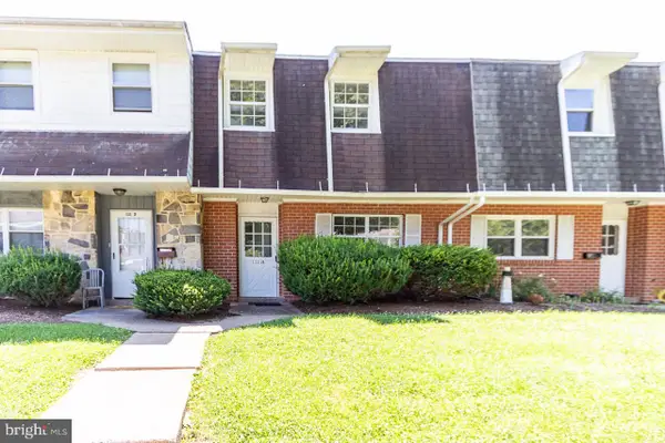 1111 W Aaron Dr #e, STATE COLLEGE, PA 16803