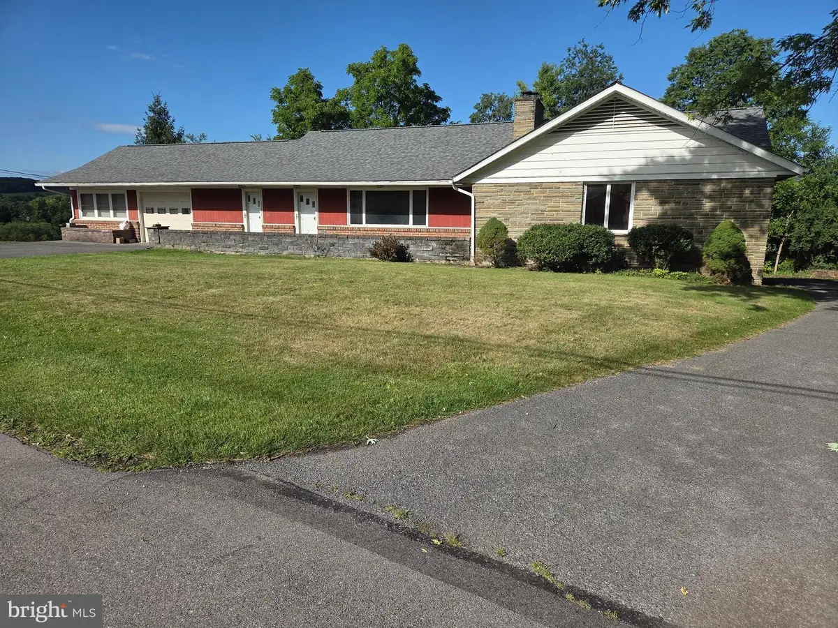 1215 Sylvan Cir, Bellefonte, PA 16823 - #1