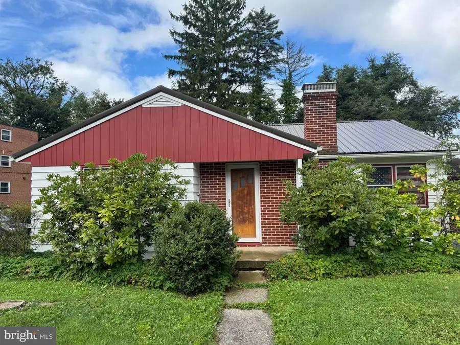 1204 S Allen St, State College, PA 16801 - #2