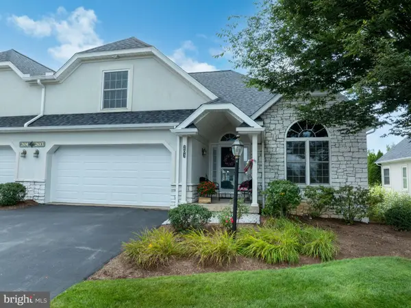 3222 Shellers Bend #203, STATE COLLEGE, PA 16801