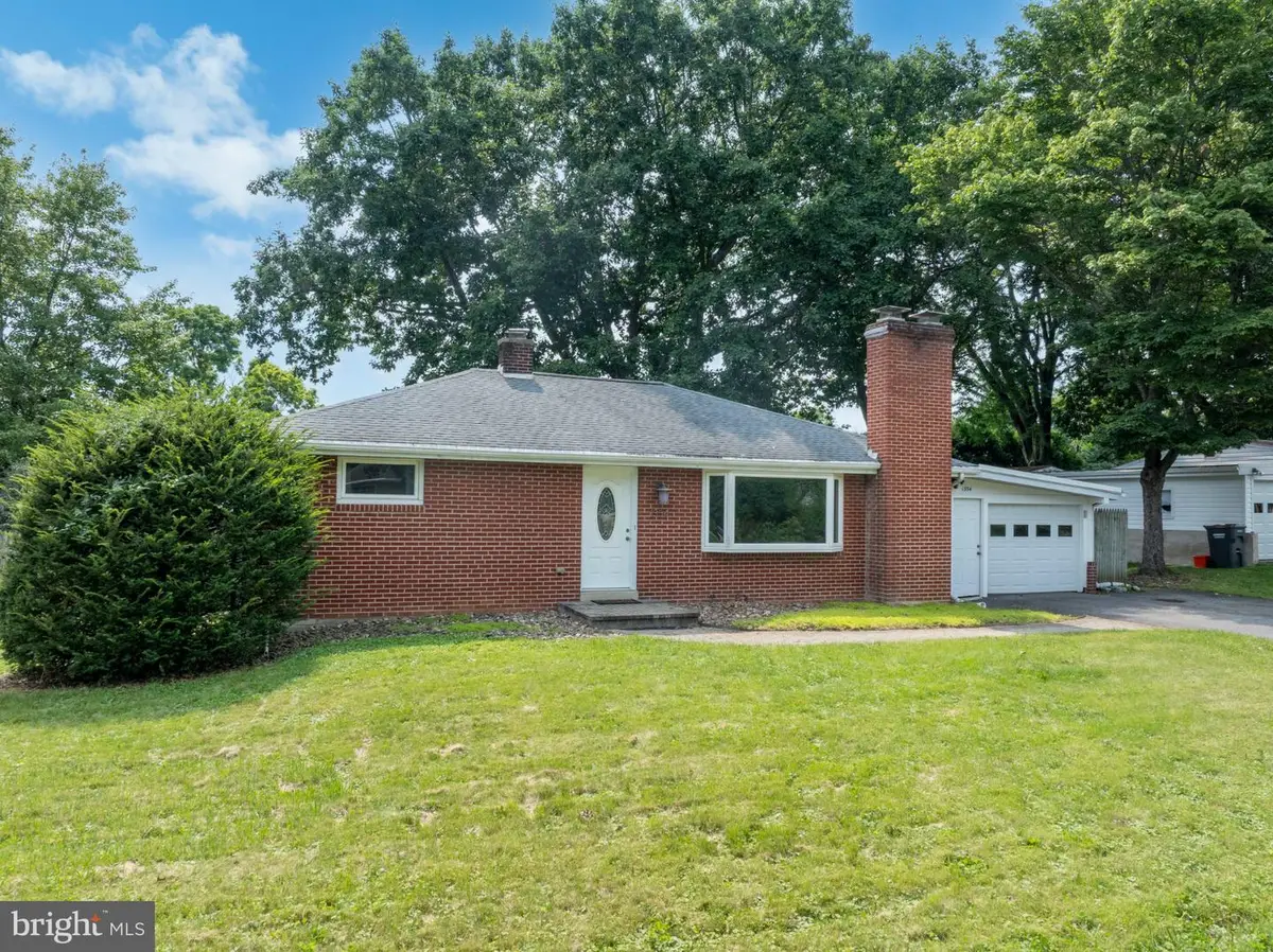 1354 Harris St, State College, PA 16803 - #1
