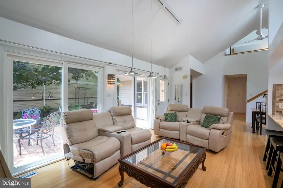365 Oakwood Ave, State College, PA 16803 - #3