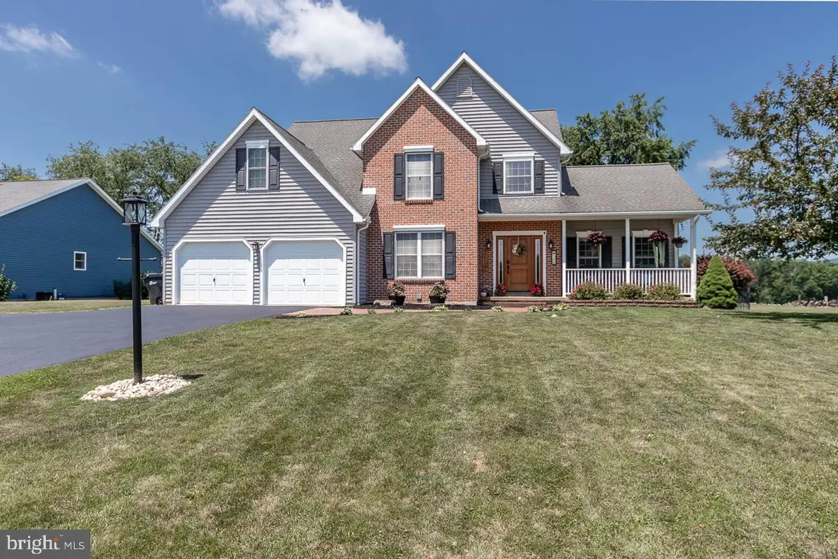 106 Landon Dr, Bellefonte, PA 16823 - #1