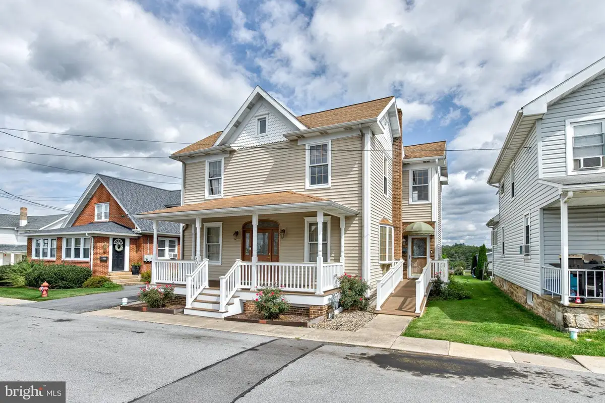 406 N 11th St, Philipsburg, PA 16866 - #1