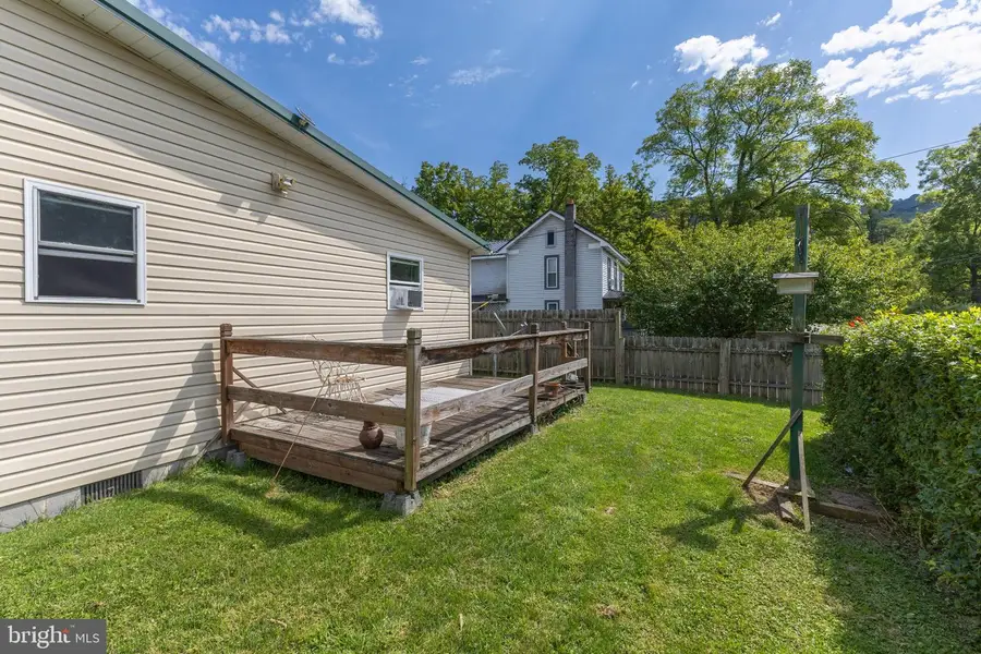 1112 Furnace St, Julian, PA 16844 - #2