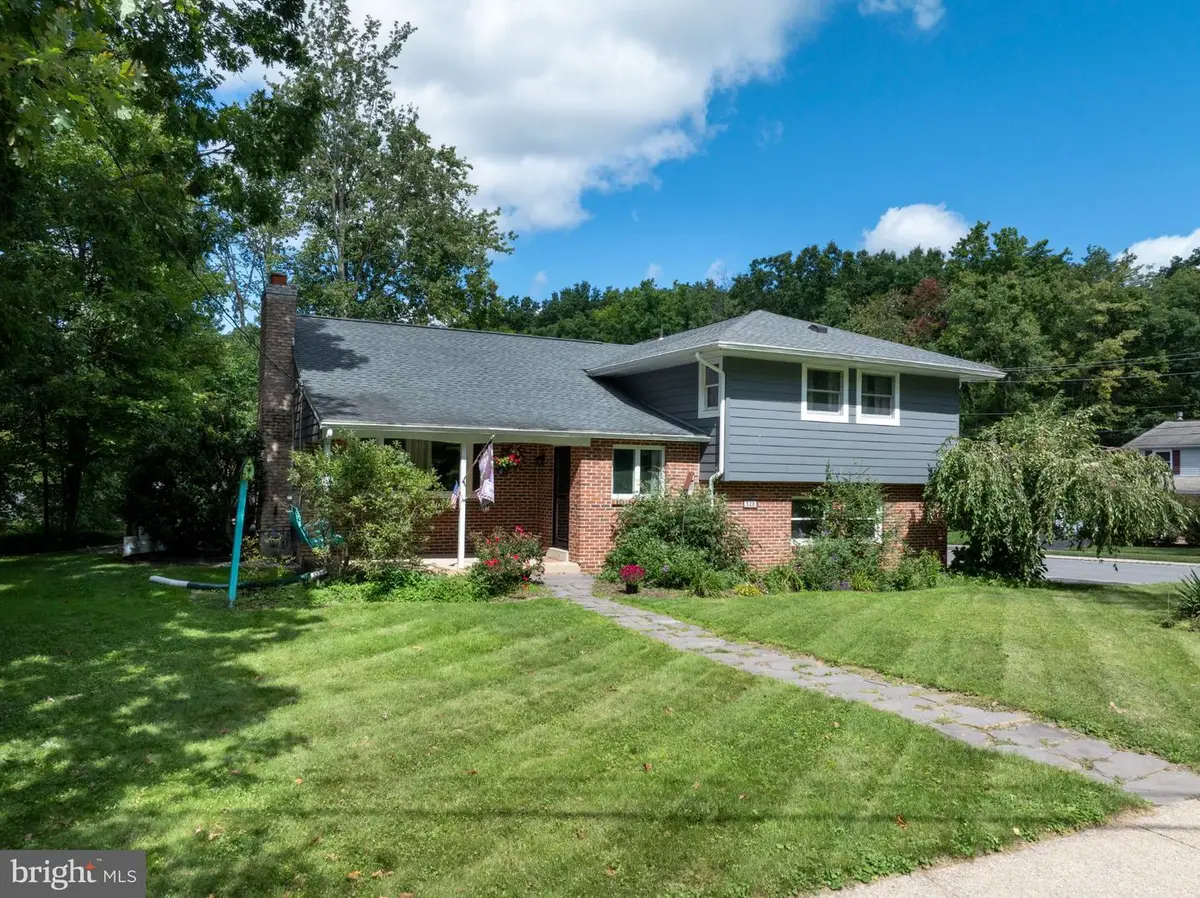 328 Douglas Dr, State College, PA 16803 - #1
