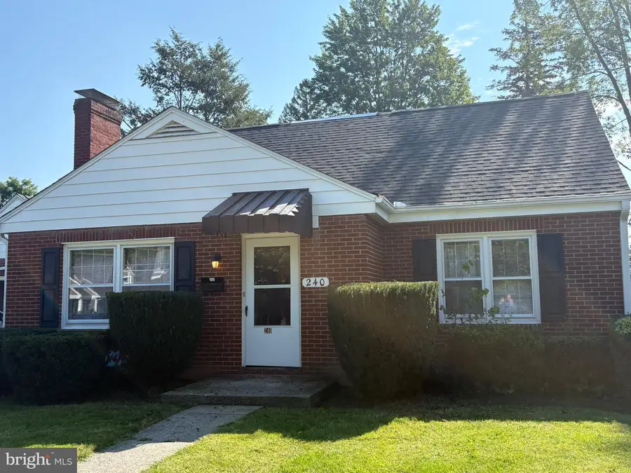 240 E Mccormick Ave, State College, PA 16801 - #2