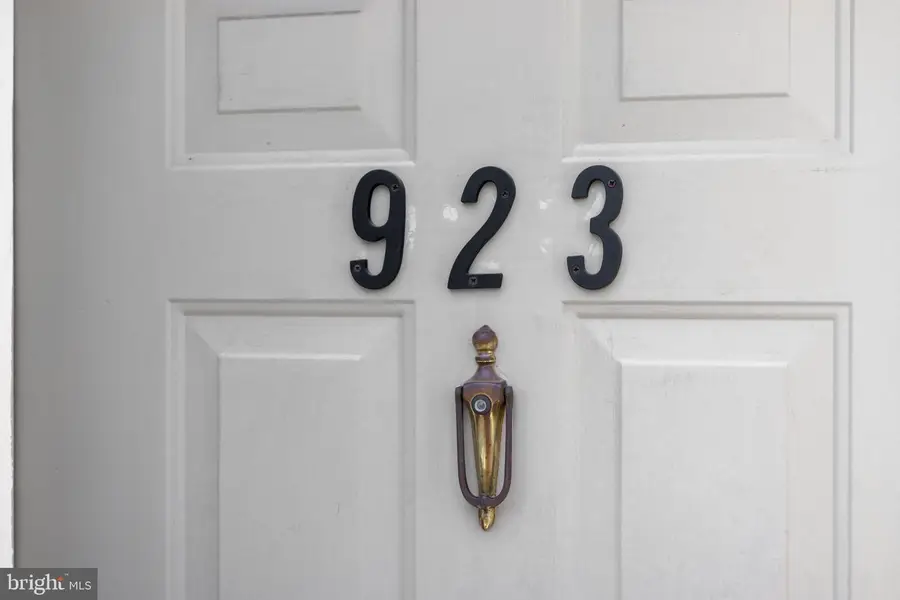 923 Stratford Ct, State College, PA 16801 - #2