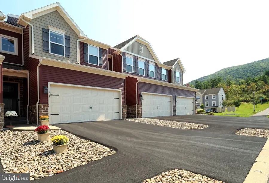 197 Towhee Dr, Boalsburg, PA 16827 - #2
