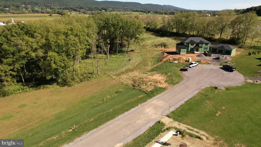 661 Montclair Ln, Boalsburg, PA 16827 - #3