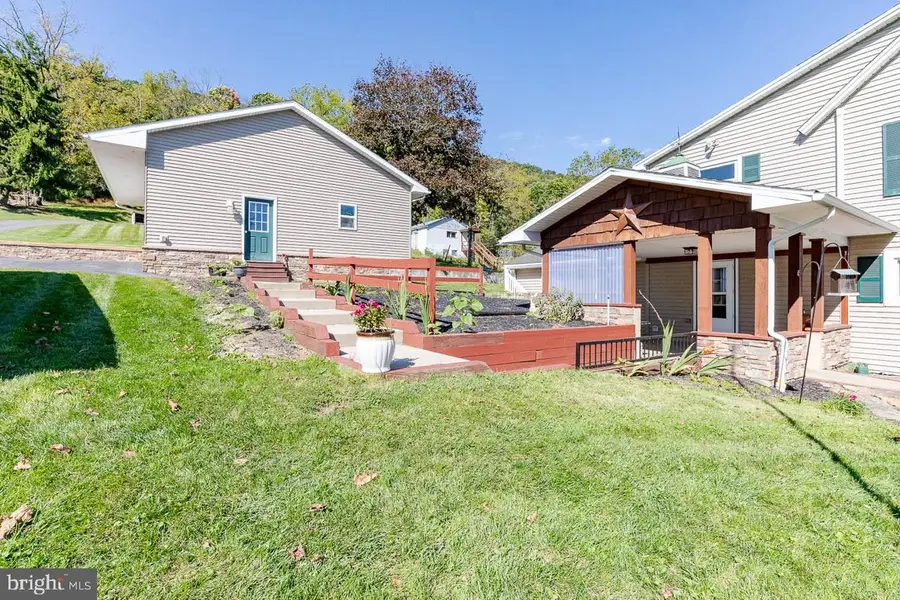 1017 Valley View Rd, Bellefonte, PA 16823 - #2
