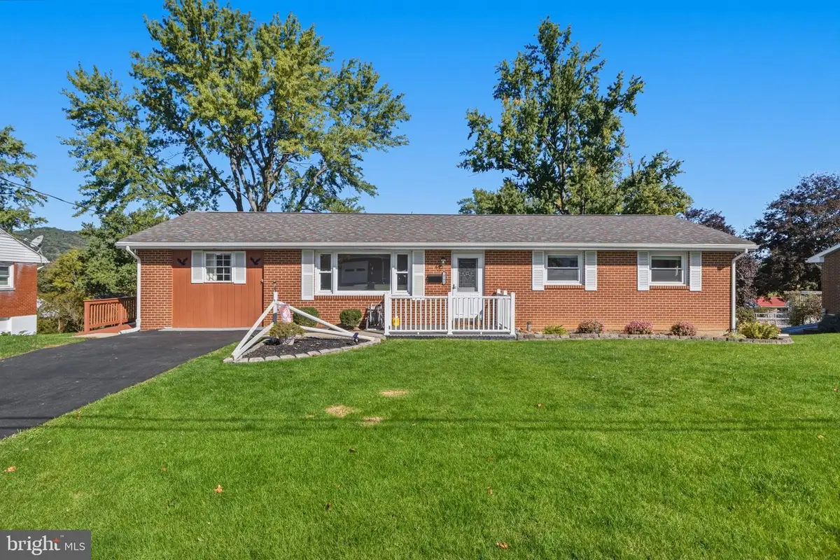 1017 E High St, Bellefonte, PA 16823 - #1