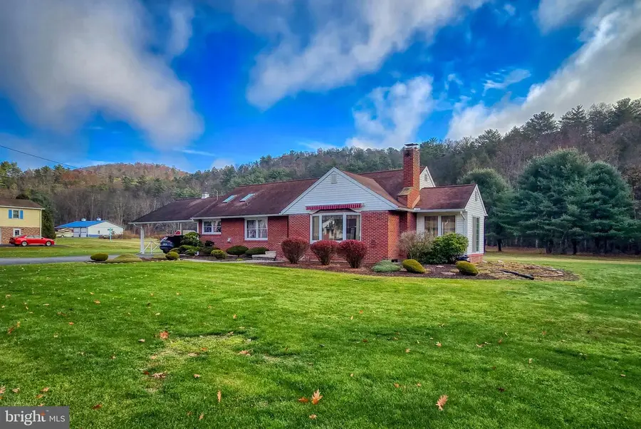 418 Park Ave, Lock Haven, PA 17745 - Image #2