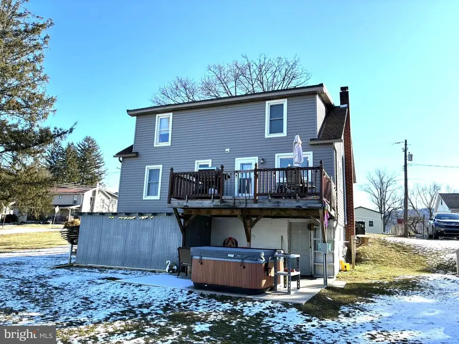 421 James St, Lock Haven, PA 17745 - #2