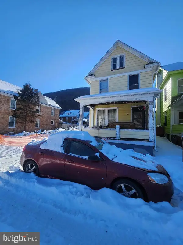 148 Susquehanna Ave, RENOVO, PA 17764