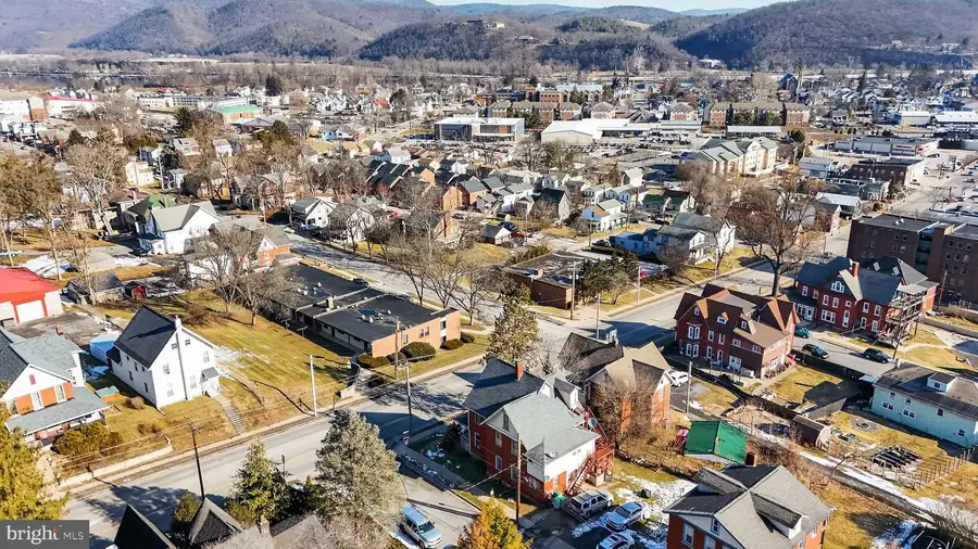 624 Bellefonte Ave, Lock Haven, PA 17745 - #2