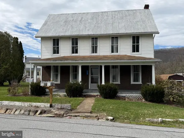 125 Old Hill Rd, LOGANTON, PA 17747