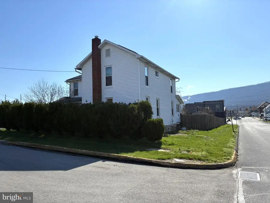 548 Huston St, Lock Haven, PA 17745 - #2