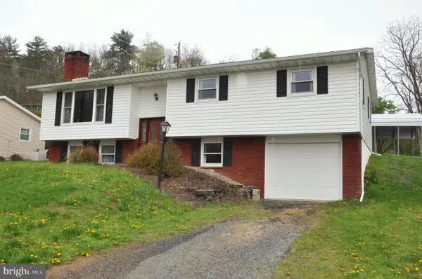 16 Beech Ln, LOCK HAVEN, PA 17745
