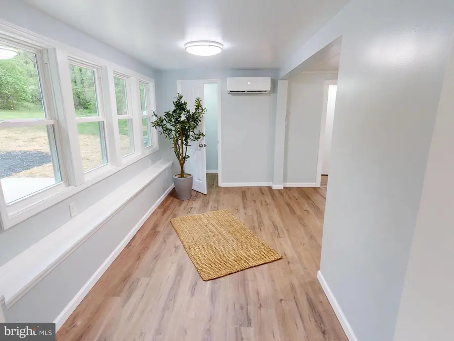 320 Long Run Rd, Mill Hall, PA 17751 - #3