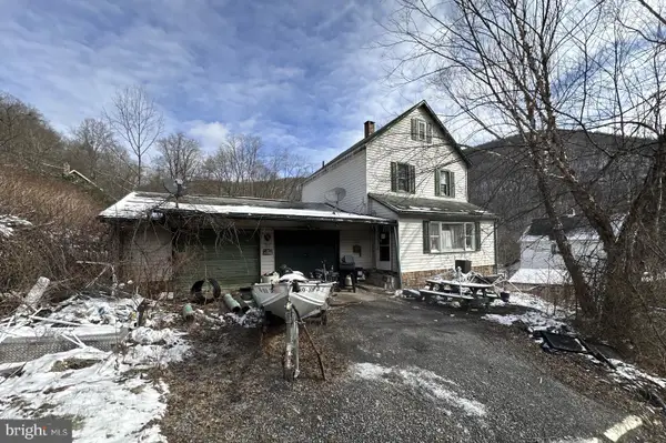 2115 Schuylkill Ave, RENOVO, PA 17764