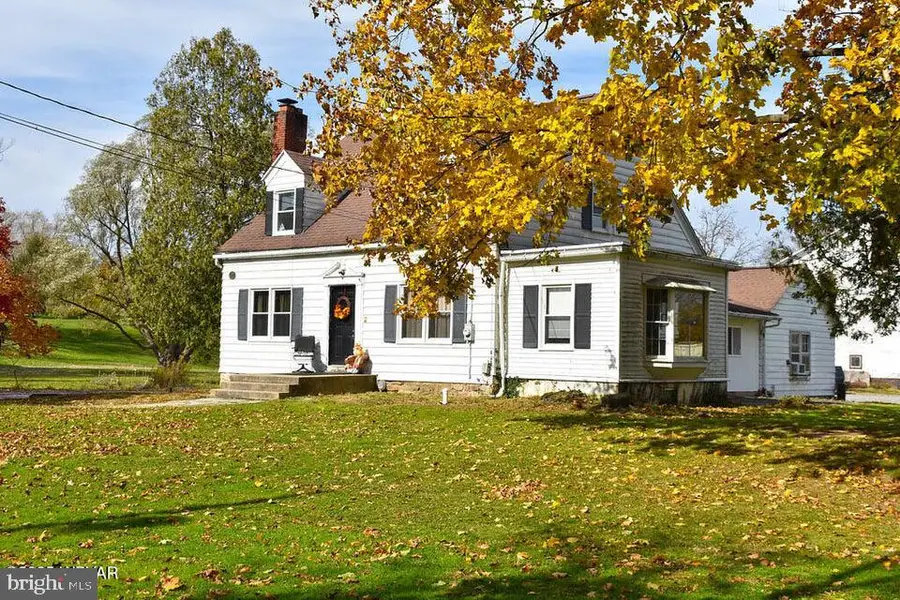 121 Country Club Ln, Mill Hall, PA 17751 - #3