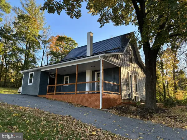 320 Long Run Rd, MILL HALL, PA 17751