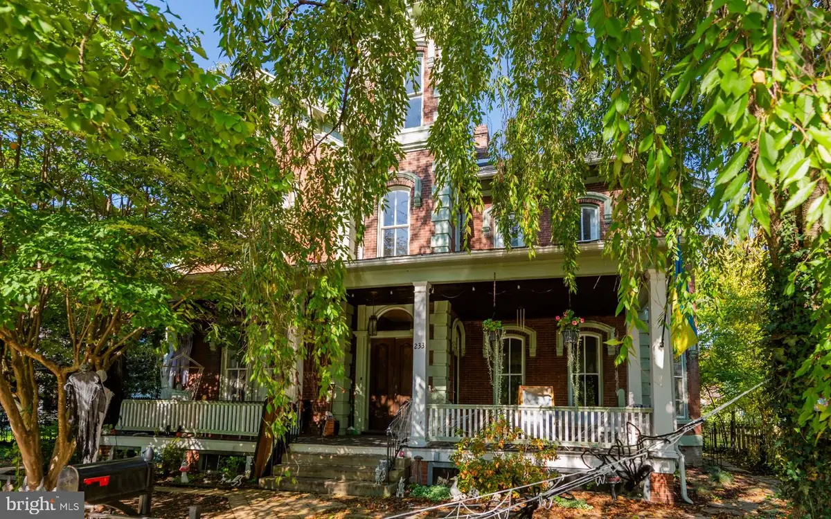 233 W Church St, Lock Haven, PA 17745 - #1