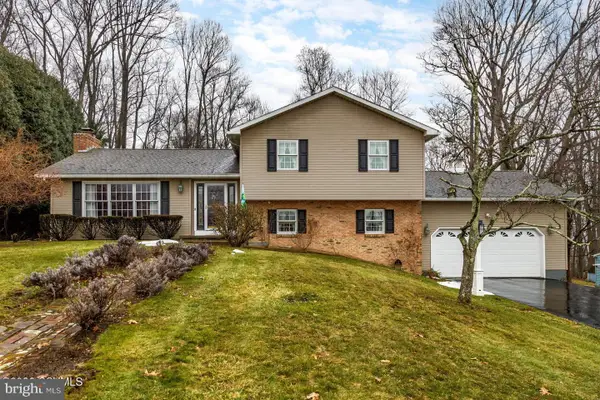 110 River Dr, BLOOMSBURG, PA 17815