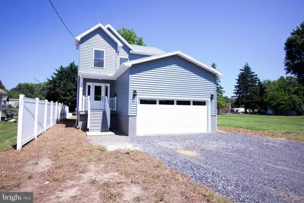 2673 Old Berwick Rd, BLOOMSBURG, PA 17815