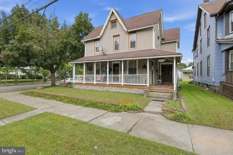608 N Market St, Berwick, PA 18603 - #3