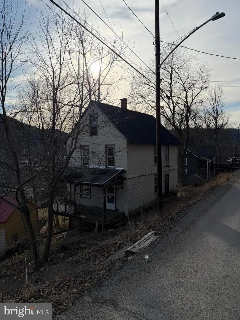 224 6th Street Ext E, Emporium, PA 15834 - #2