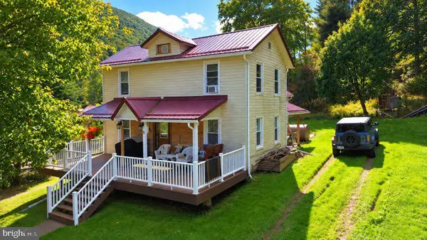 9 Peno Ln, SINNAMAHONING, PA 15861