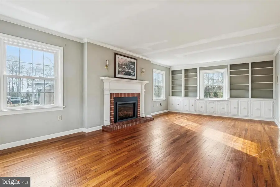 1042 W Kings Hwy, Coatesville, PA 19320 - Image #2