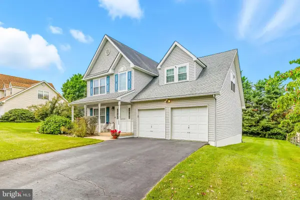 105 W Hillside Dr, OXFORD, PA 19363