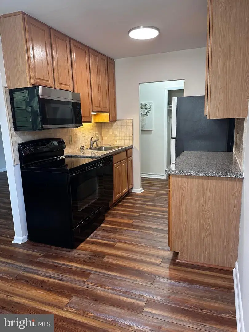 335 E Lancaster Ave #f-13, Downingtown, PA 19335 - Image #3