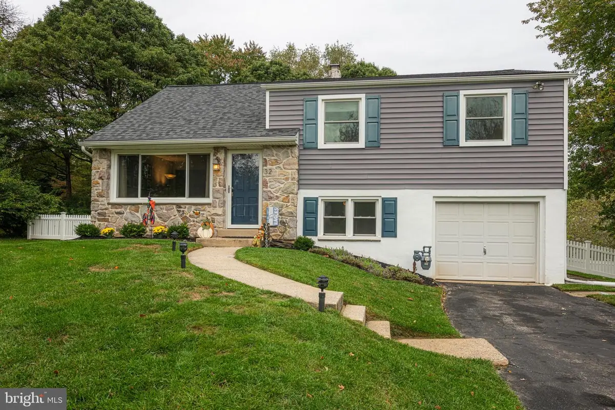 32 Rossiter Ave, Phoenixville, PA 19460 - Image #1