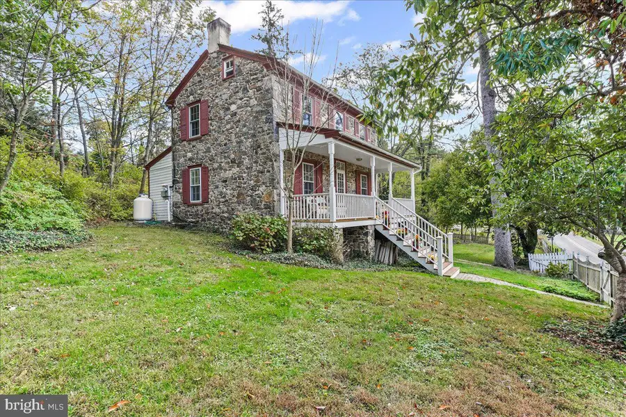 1420 Hollow Rd, Birchrunville, PA 19421 - Image #2