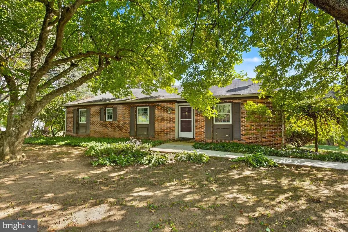 1314 Bridge Rd, West Chester, PA 19382 - Image #1