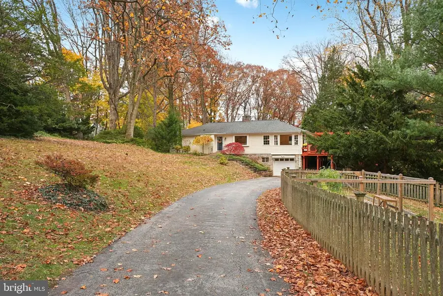 130 Devonwood Ln, Devon, PA 19333 - Image #2